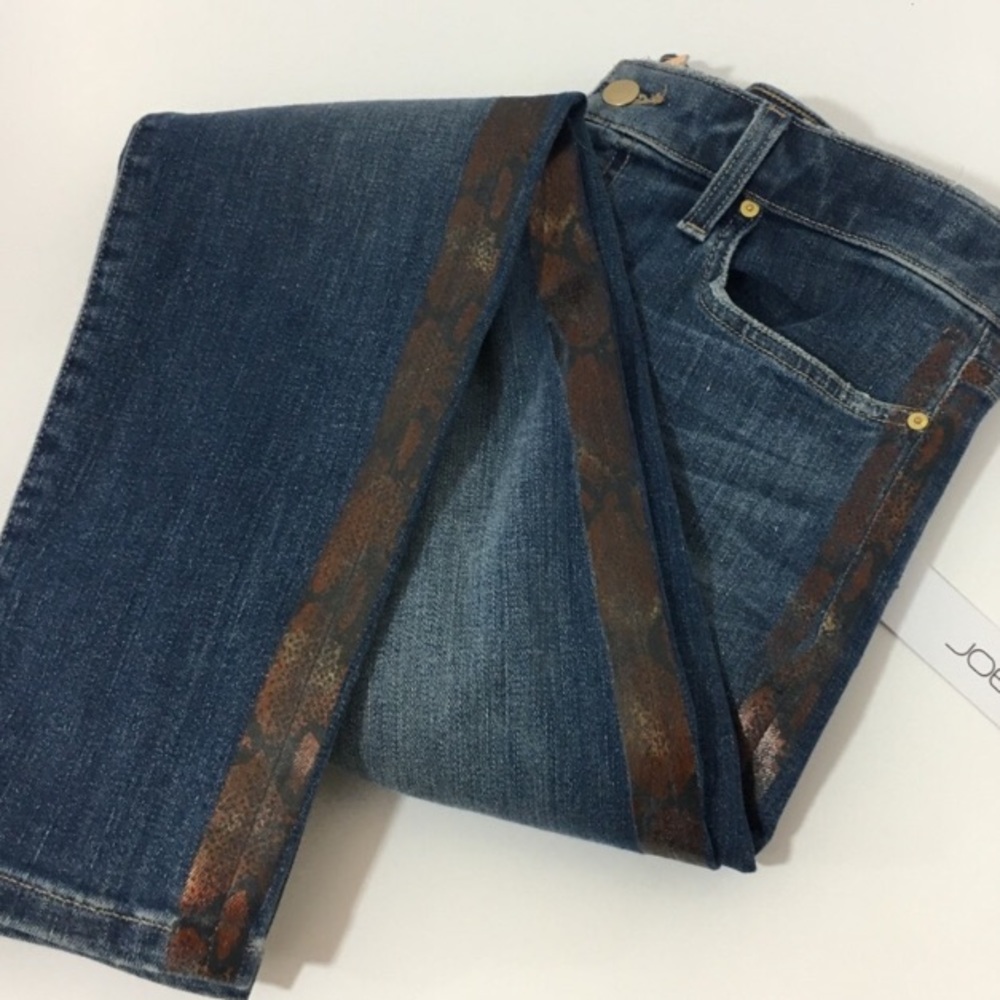 NWT Joes Jeans “The Charlie” - Size 32!